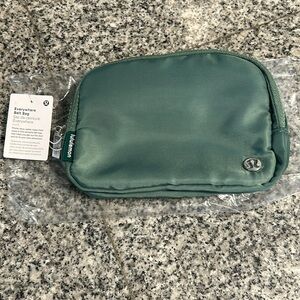 NWT Lululemon Everywhere Belt Bag 1L